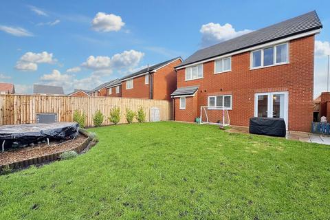 4 bedroom detached house for sale, Greenhow Drive, Garstang