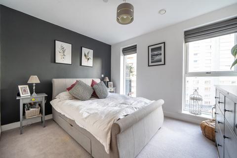 2 bedroom apartment for sale, Trinity Way, London