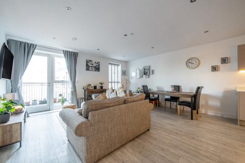 2 bedroom apartment for sale, Trinity Way, London