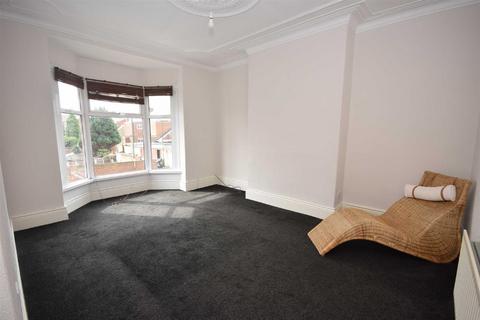 3 bedroom flat for sale, Osborne Avenue, South Shields