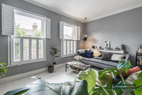 First Floor Flat, 123 Third Avenue, London, W10 4HP