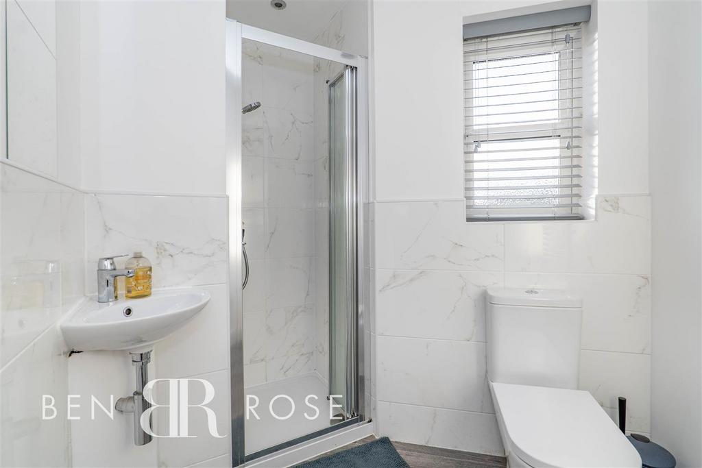Master Ensuite