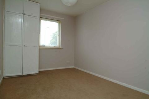 2 bedroom flat to rent, 12 Bonhill Road, Dumbarton, G82 2ER