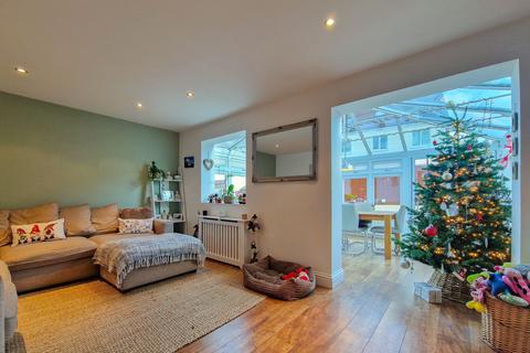 4 bedroom house for sale, 37 Le Clos Le Breton, St Saviour