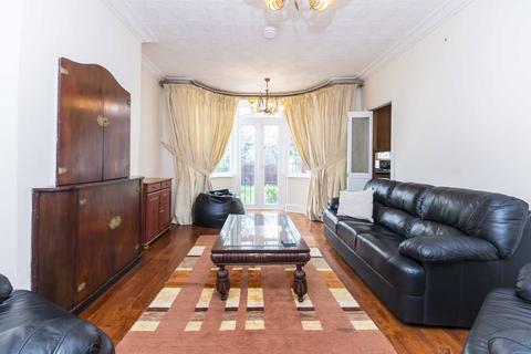 4 bedroom semi-detached house to rent, Highfield Avenue, London NW11