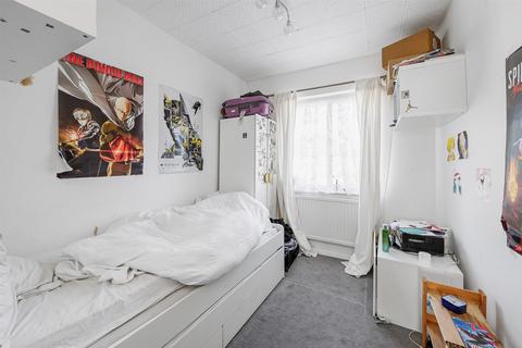 36 Friars Way, London, W3 6QE
