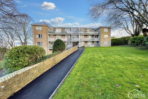 2 bedroom flat for sale, The Bluff, Bournemouth, Dorset