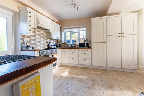 4 bedroom detached house for sale, Norman Road, Saltford, Bristol