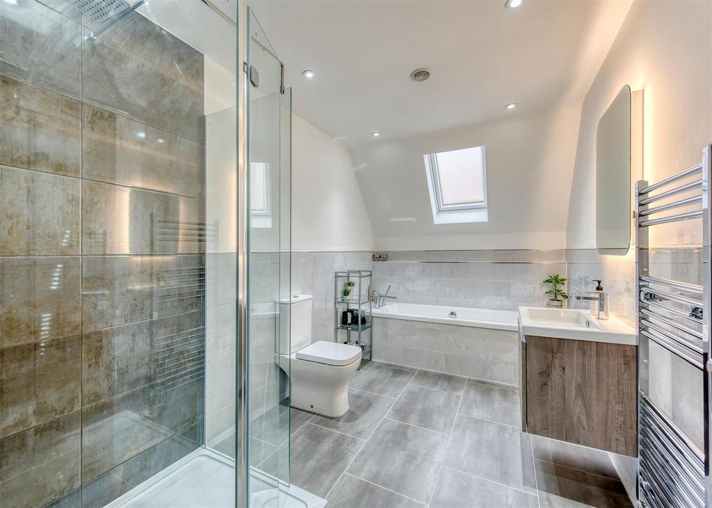 5a Ormes Lane bathroom.jpg