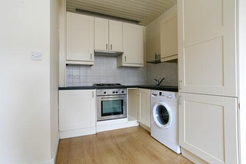 2 bedroom flat to rent, Caledonian Road, Dalry, Edinburgh, EH11