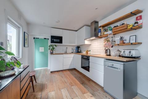 2 bedroom flat for sale, Avondale Rise,  Peckham, SE15