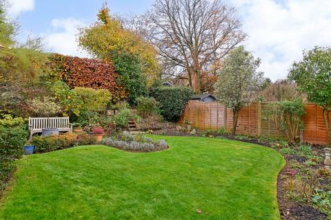 4 bedroom bungalow for sale, Turners Avenue, Tenterden, Kent, TN30