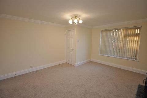 3 bedroom house to rent, 11 Langdale Close, Leamington Spa