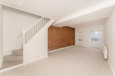 3 bedroom end of terrace house for sale, Gordon Road, Enfield