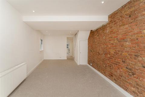 3 bedroom end of terrace house for sale, Gordon Road, Enfield