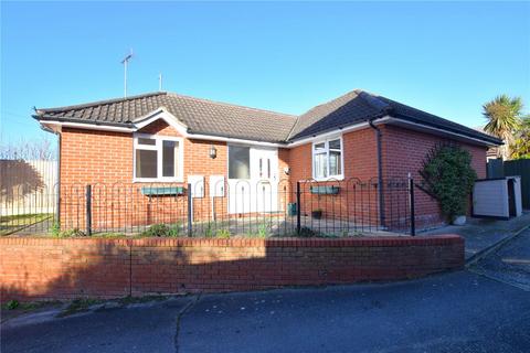 3 bedroom bungalow to rent, Wedgewood Drive, Colchester, Essex, CO4