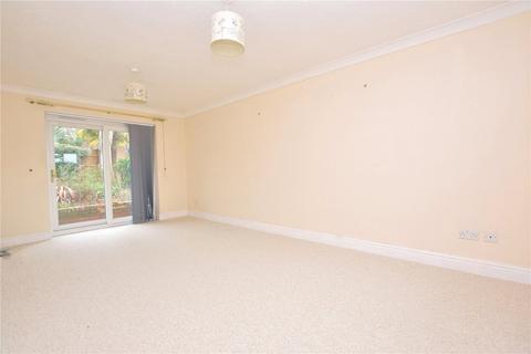 3 bedroom bungalow to rent, Wedgewood Drive, Colchester, Essex, CO4