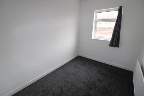 3 bedroom terraced house to rent, Blackburn Lane, Barnsley