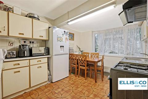 56 Kirkton Road, London, N15 5EY