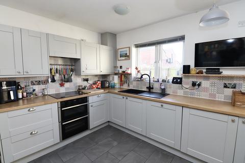 76 Leigh Road, Street, BA16 0HD