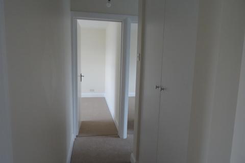 2 bedroom flat to rent, Holyhead Court, Angelsea Road, Kingston KT1 2ES