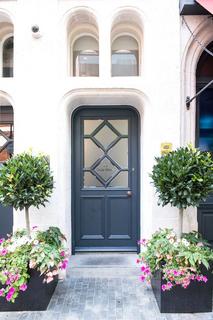 2 bedroom apartment to rent, Duke Street, Mayfair, London, W1K