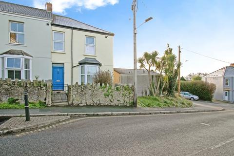 2 bedroom end of terrace house for sale, Penmere Hill, Falmouth TR11