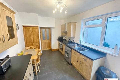 4 bedroom terraced house for sale, Rugby Avenue, Neath, Neath Port Talbot. SA11 1YT