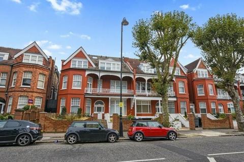 2 bedroom flat to rent, Raglan House, London N10