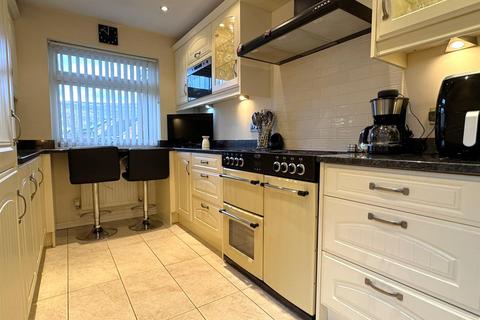 35 Tyn Y Celyn Drive, Llangollen, LL20 7PN