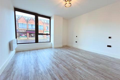 2 bedroom apartment to rent, Kingsbridge Point, Old Town SN1