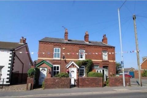 2 bedroom terraced house to rent, Wigan Road, Ormskirk L40