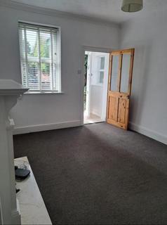 2 bedroom terraced house to rent, Wigan Road, Ormskirk L40