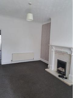 2 bedroom terraced house to rent, Wigan Road, Ormskirk L40