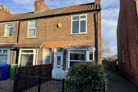 2 bedroom end of terrace house for sale, Beaver Road, Beverley, HU17 0QN