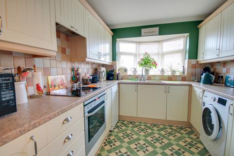 2 bedroom semi-detached bungalow for sale, SHOLING! NO FORWARD CHAIN! VERSATILE ACCOMMODATION!