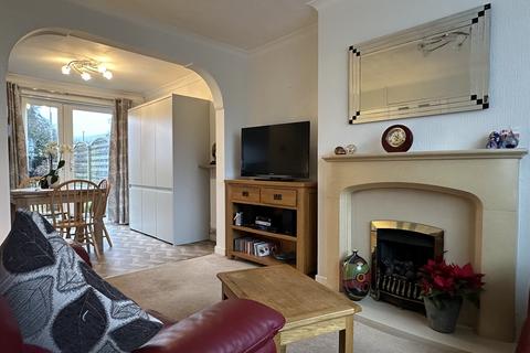15 Glantawe Park, Ystradgynlais, Swansea, SA9 1AE