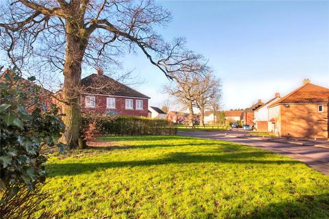 4 bedroom detached house for sale, Walnut Tree Drive, Framingham Earl, Norwich, Norfolk, NR14