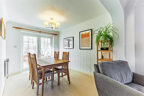 25 Bramley Way, Bidford On Avon, Alcester, B50 4QG