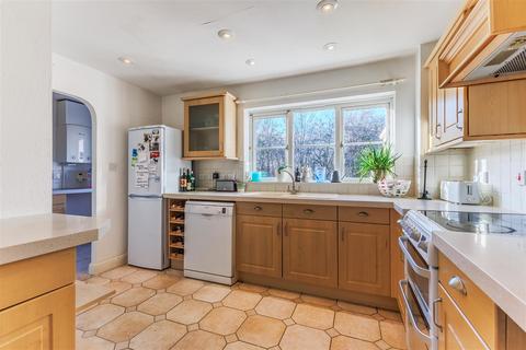 25 Bramley Way, Bidford On Avon, Alcester, B50 4QG