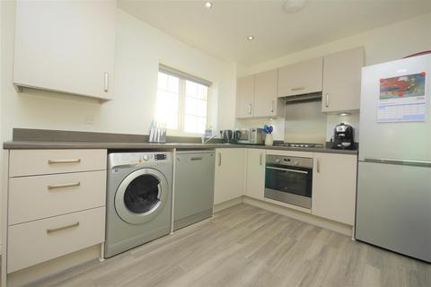 2 bedroom apartment to rent, Scots Pine Way, Didcot OX11