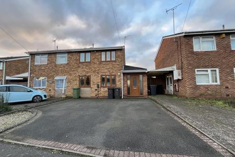 3 bedroom semi-detached house to rent, Woburn Drive, Nuneaton, CV10