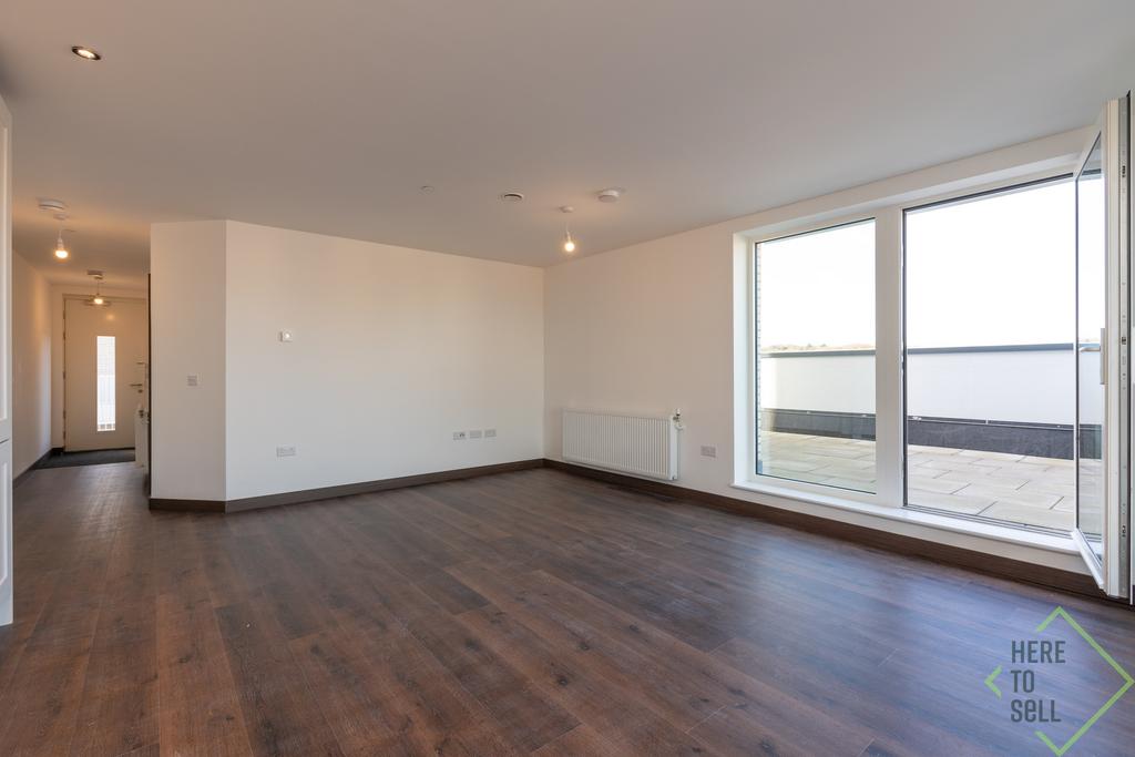 Flat 612, 2 Caxton Road, N22 6 FG-19