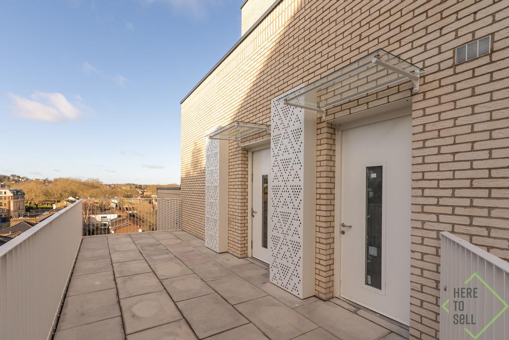 Flat 612, 2 Caxton Road, N22 6 FG-26
