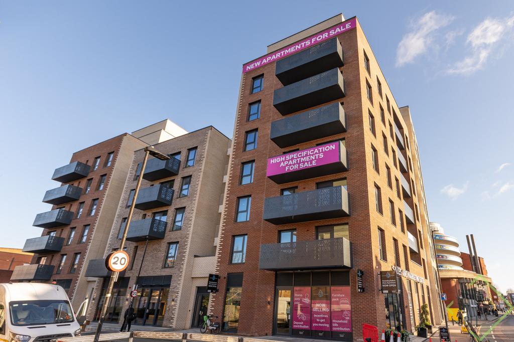 Flat 612, 2 Caxton Road, N22 6 FG-39