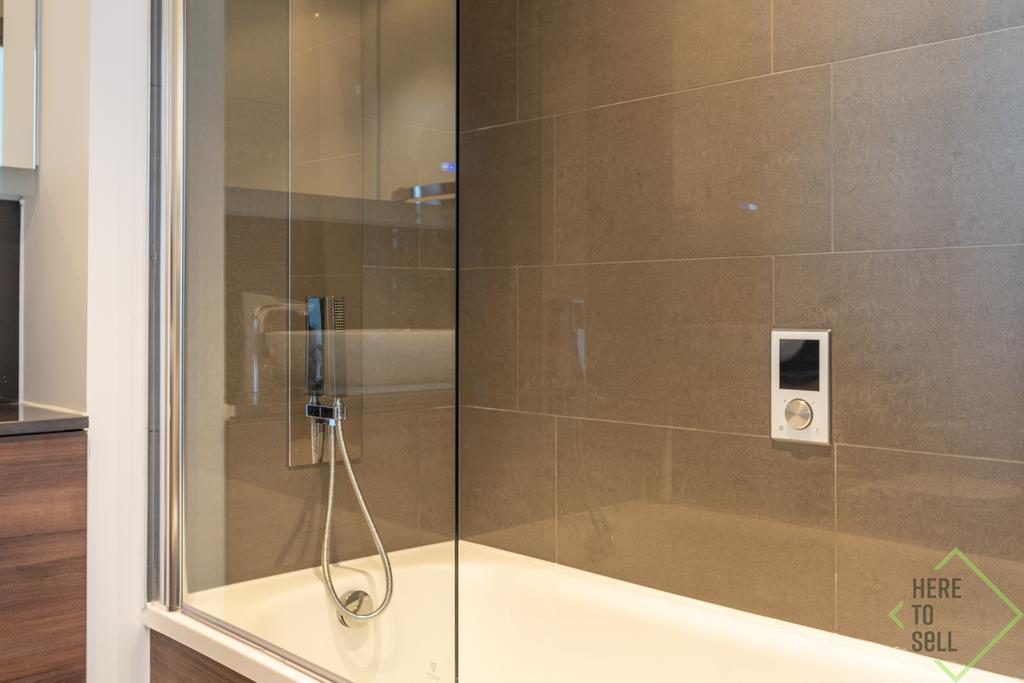 Flat 612, 2 Caxton Road, N22 6 FG-8
