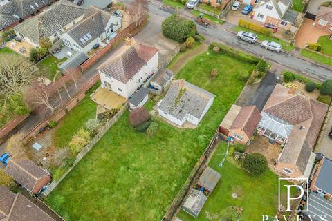 2 bedroom detached bungalow for sale, Suffolk Avenue, West Mersea, Colchester