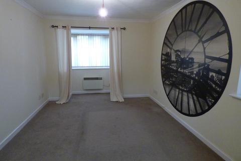 1 bedroom flat to rent, Copperfields, Laindon, SS15