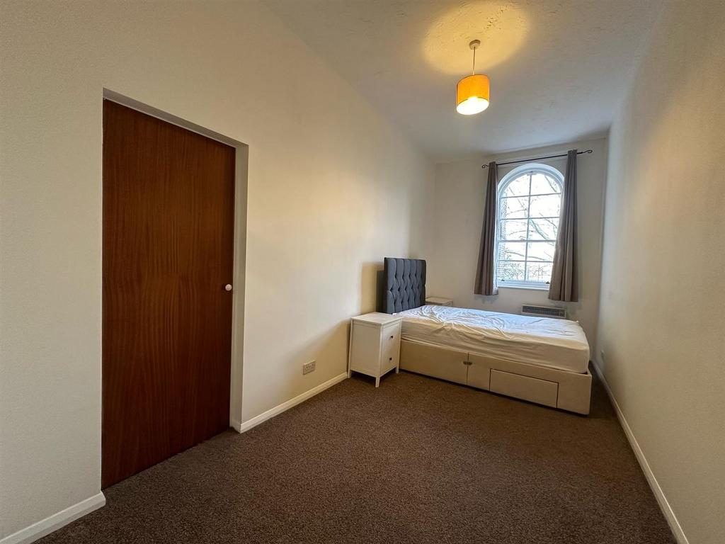 Bedroom.jpg