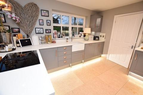 4 bedroom detached house for sale, Holly Drive, Market Drayton, Shropshire